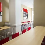 Hotel Centre 2*