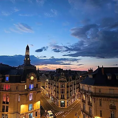 Centre Hotel 2*