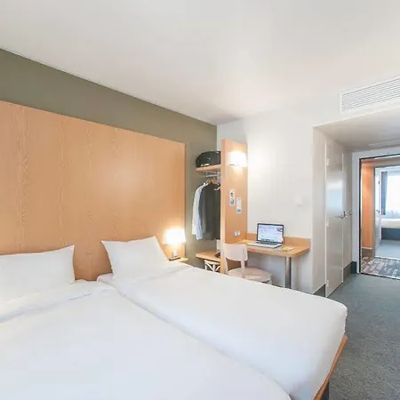 Otel Centre 2*