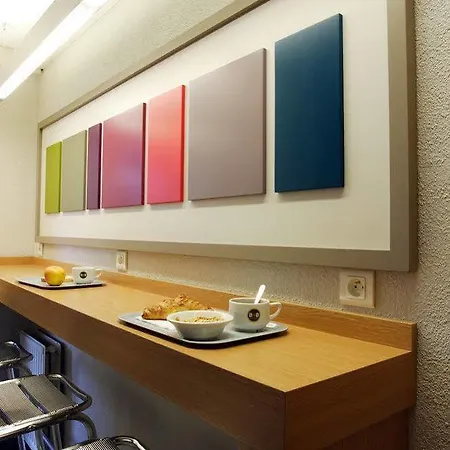 Ξενοδοχείο Centre 2*