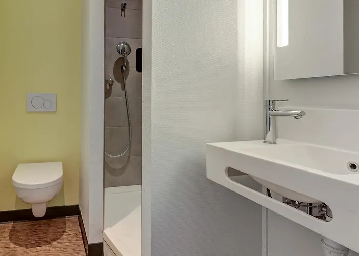 Centre 2* Ντιζόν